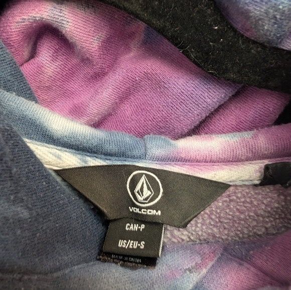 Volcom Blue and Purple Tie-Dye Hoodie - Picture 4 of 7